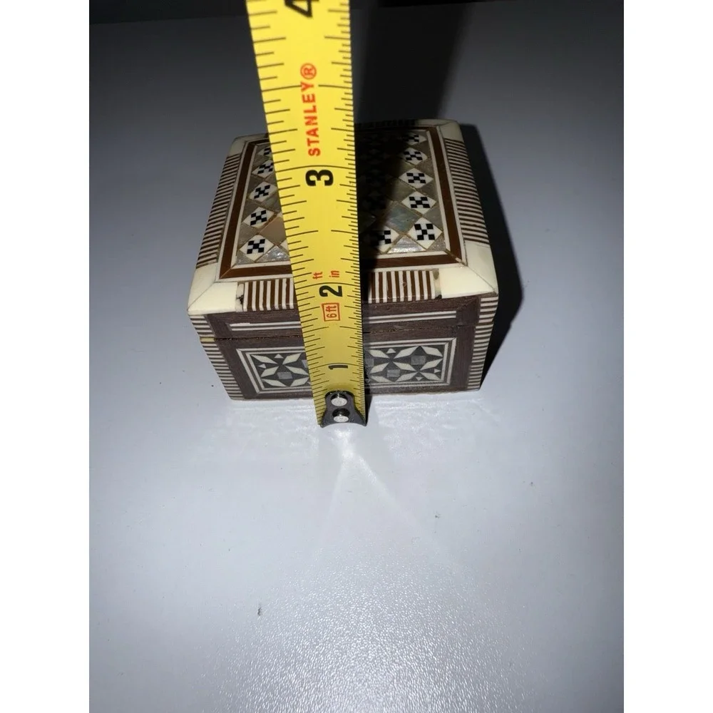 Egyptian‎ Inlaid Mother of Pearl Jewelry Square Box Flower Handmade Q